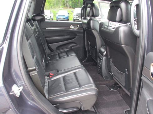 Used 2016 Jeep Grand Cherokee Limited AWD/4WD image 15