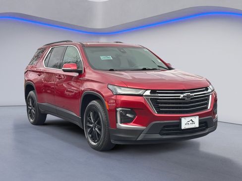 Used 2023 Chevrolet Traverse LT image 8