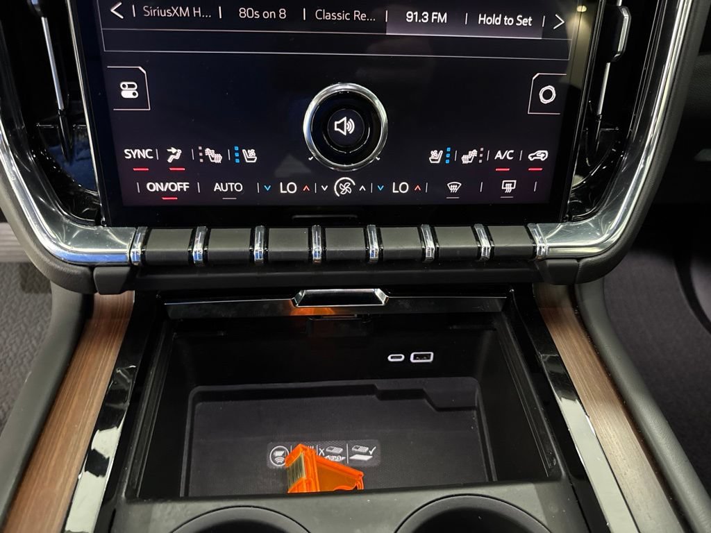 Used 2025 GMC Yukon Denali AWD/4WD image 15