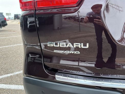 Used 2025 Subaru Ascent Touring image 5