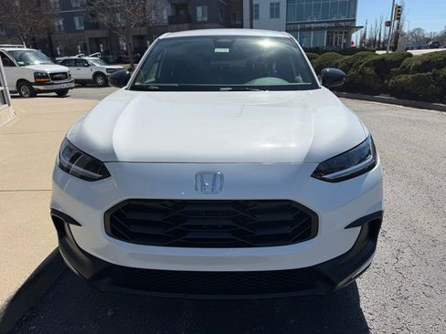 New 2026 Honda HR-V Sport image 3