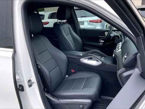 Certified 2025 Mercedes-Benz GLE 450 4MATIC image 7