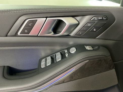 Certified 2025 BMW X7 xDrive40i AWD/4WD image 18