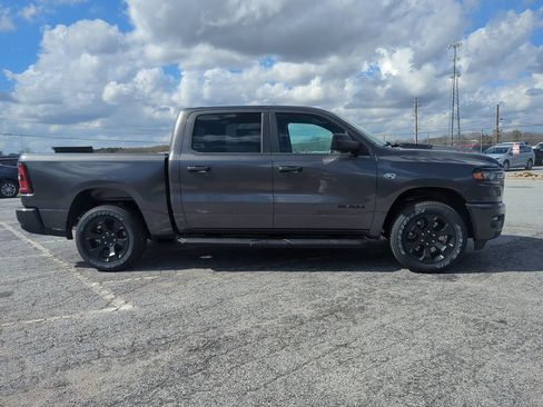 New 2026 RAM 1500 Express AWD/4WD image 3