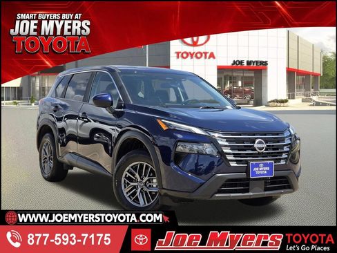 Used 2026 Nissan Rogue SV FWD image 1
