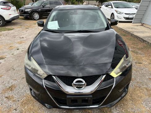 Used 2016 Nissan Maxima Platinum image 2