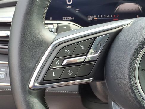 Used 2025 Buick Enclave Preferred AWD/4WD image 18