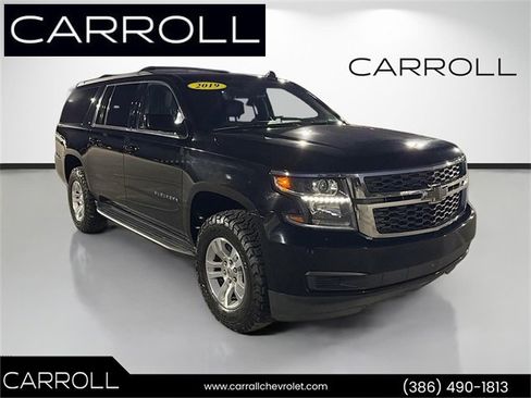 Used 2019 Chevrolet Suburban LT image 1