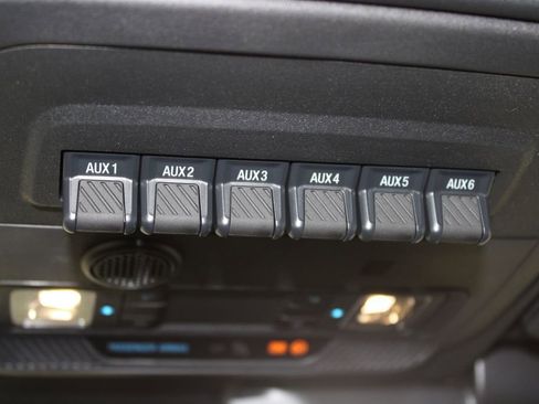 New 2025 Ford Bronco Badlands w/ Sasquatch Package image 49