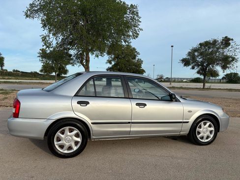 Used 2003 MAZDA Protege FWD image 54