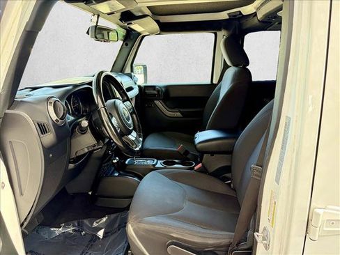 Used 2018 Jeep Wrangler Unlimited Sport S AWD/4WD image 11