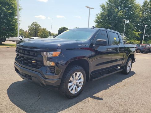 Used 2023 Chevrolet Silverado 1500 Custom AWD/4WD image 7