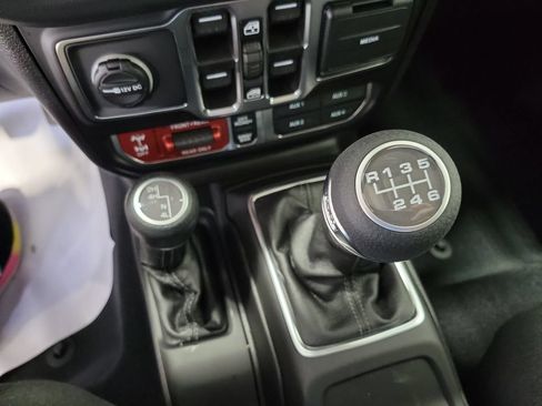 New 2026 Jeep Wrangler Unlimited Rubicon AWD/4WD image 14