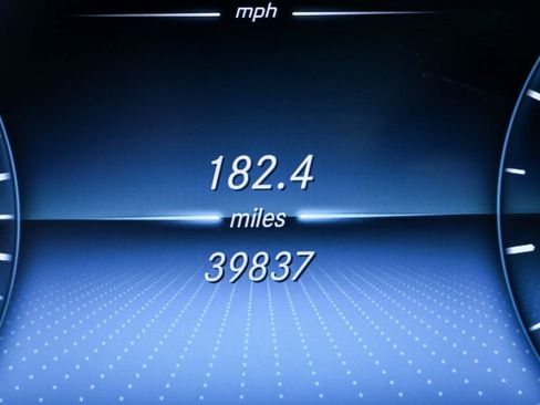 Used 2020 Mercedes-Benz GLC 300 image 13