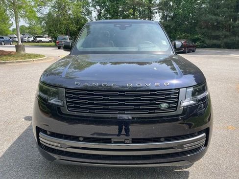 Certified 2026 Land Rover Range Rover Long Wheelbase SE AWD/4WD image 3