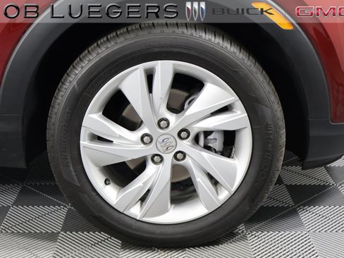 Certified 2024 Buick Encore GX Preferred FWD image 3