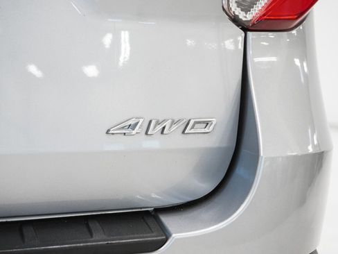 Used 2022 Ford Explorer XLT w/ Class IV Trailer Tow Package image 8