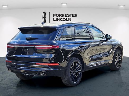 New 2026 Lincoln Corsair Reserve w/ Jet Appearance Package image 3