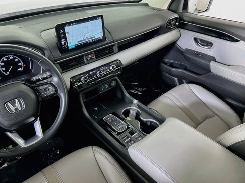 Used 2023 Honda Pilot Touring image 24