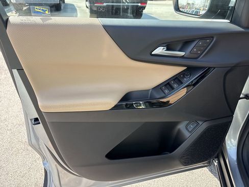 New 2026 Chevrolet Equinox ACTIV w/ Convenience Package III image 23