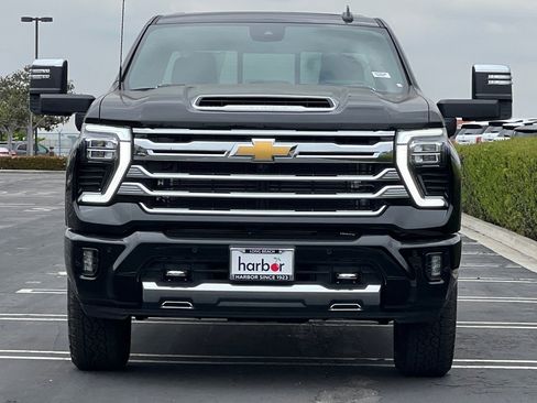 New 2025 Chevrolet Silverado 3500 High Country w/ Technology Package image 9