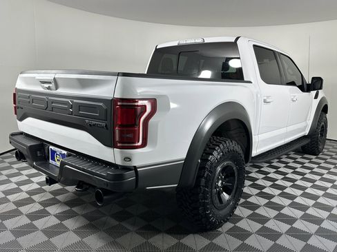 Used 2018 Ford F150 Raptor w/ Equipment Group 802A Luxury AWD/4WD image 24