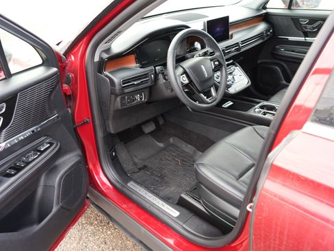 Used 2022 Lincoln Corsair Reserve w/ Elements Package image 13