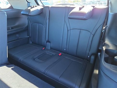 Used 2025 INFINITI QX60 Luxe image 12