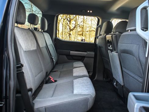 Used 2021 Ford F150 XLT image 15