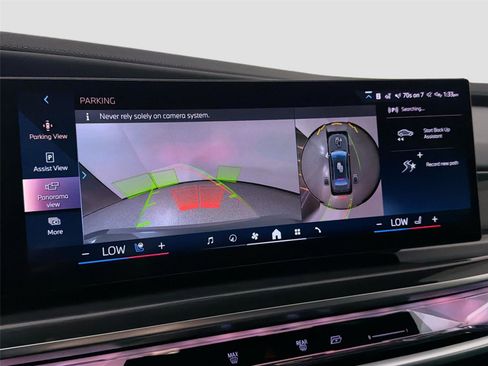 New 2026 BMW i7 xDrive60 w/ Executive Package AWD/4WD image 13