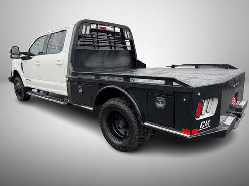 Used 2019 Ford F350 Lariat w/ Lariat Ultimate Package image 4