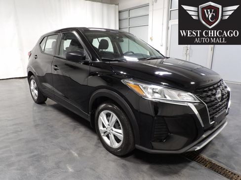 Used 2024 Nissan Kicks S FWD image 1