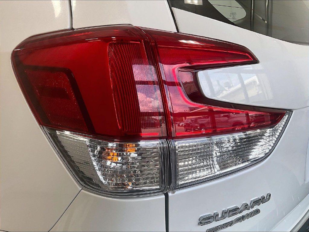 Used 2023 Subaru Forester AWD/4WD image 34