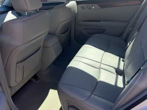 Used 2011 Toyota Avalon image 15