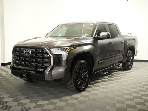 Used 2024 Toyota Tundra Platinum AWD/4WD image 3