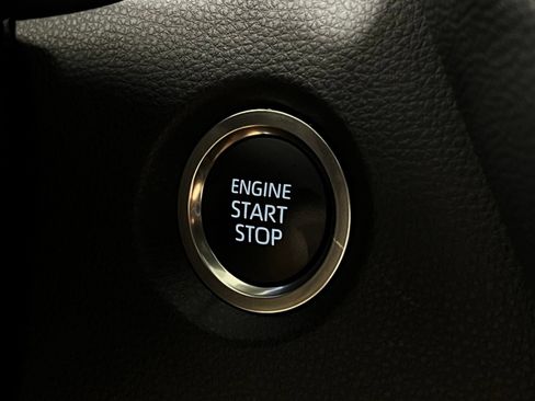 Used 2026 Toyota Corolla SE FWD image 19