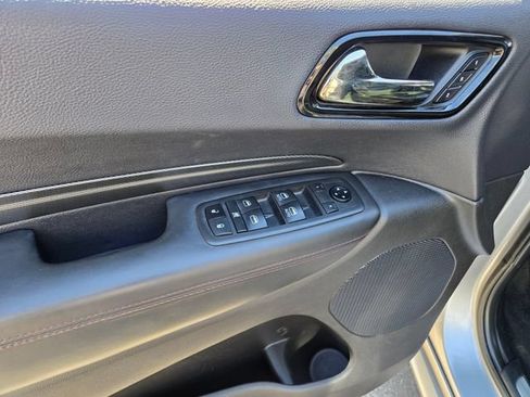 Used 2021 Dodge Durango R/T w/ Technology Group AWD/4WD image 19