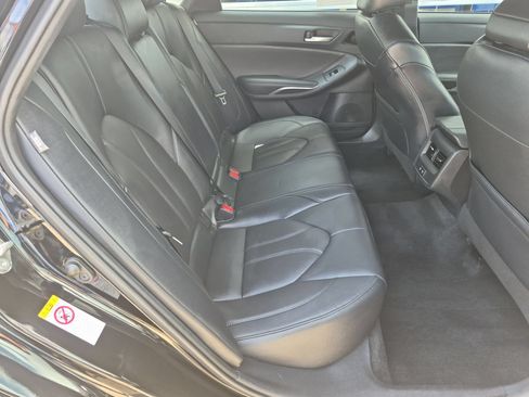Used 2019 Toyota Avalon XLE w/ Moonroof Package FWD image 28