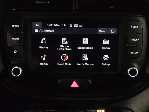 Used 2025 Kia Soul LX image 25