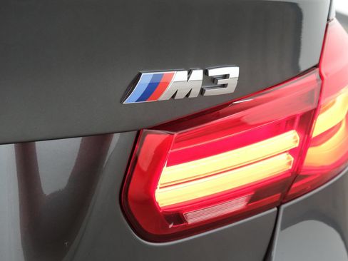 Used 2016 BMW M3 RWD image 6