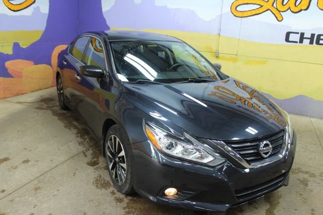 Used 2018 Nissan Altima 2.5 SV FWD image 2