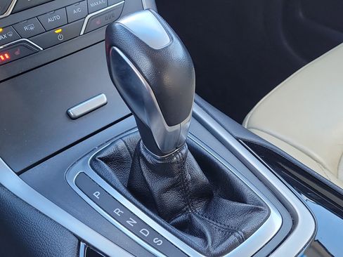 Used 2018 Ford Edge SEL w/ Equipment Group 201A image 31