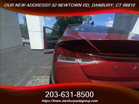 Used 2023 Hyundai Elantra SEL w/ Preferred Accessory Package FWD image 20