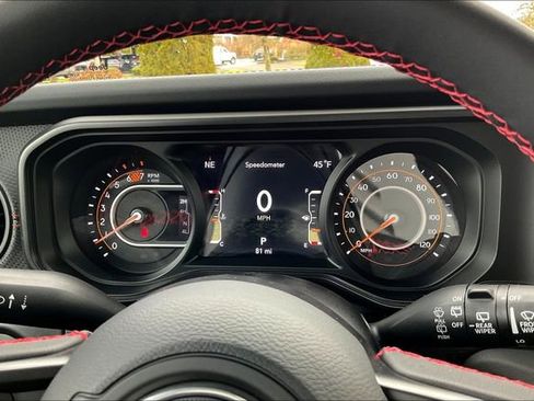 New 2024 Jeep Wrangler Rubicon w/ XTREMEE 35" Tire Package image 20