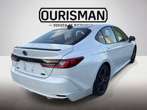 Used 2025 Toyota Camry XSE image 7