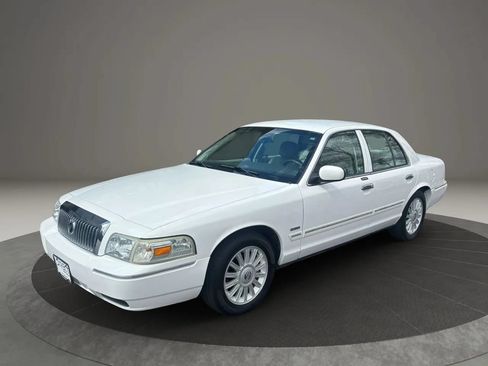 Used 2009 Mercury Grand Marquis LS RWD image 12