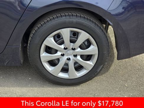 Used 2023 Toyota Corolla LE image 39