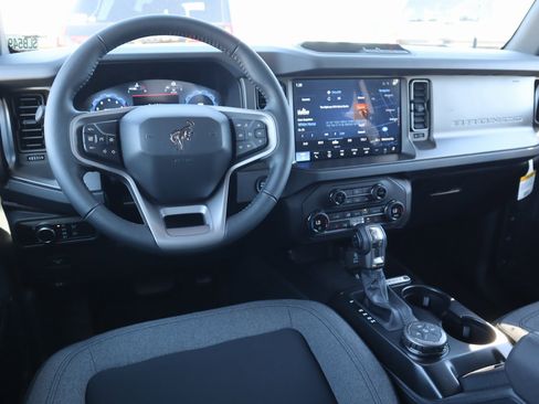 New 2025 Ford Bronco Big Bend image 2