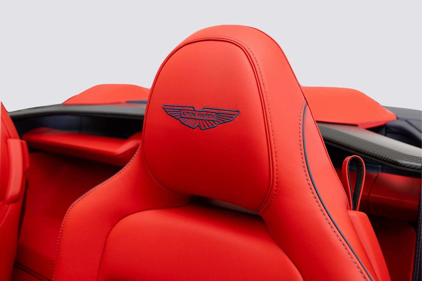 New 2026 Aston Martin Vanquish Convertible RWD image 18