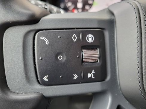Used 2024 Land Rover Defender 130 X image 28
